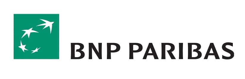 Logo de BNP Paribas sur leur agence à Lyon, France.